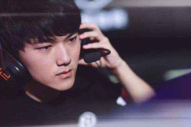 LPL昨日赛果综述及今日赛程分析：FPX三连胜