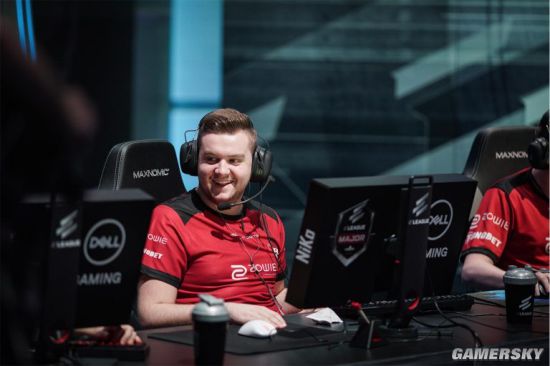 G2在 s1mple 上的传闻：“我们比他更关注年轻球员”